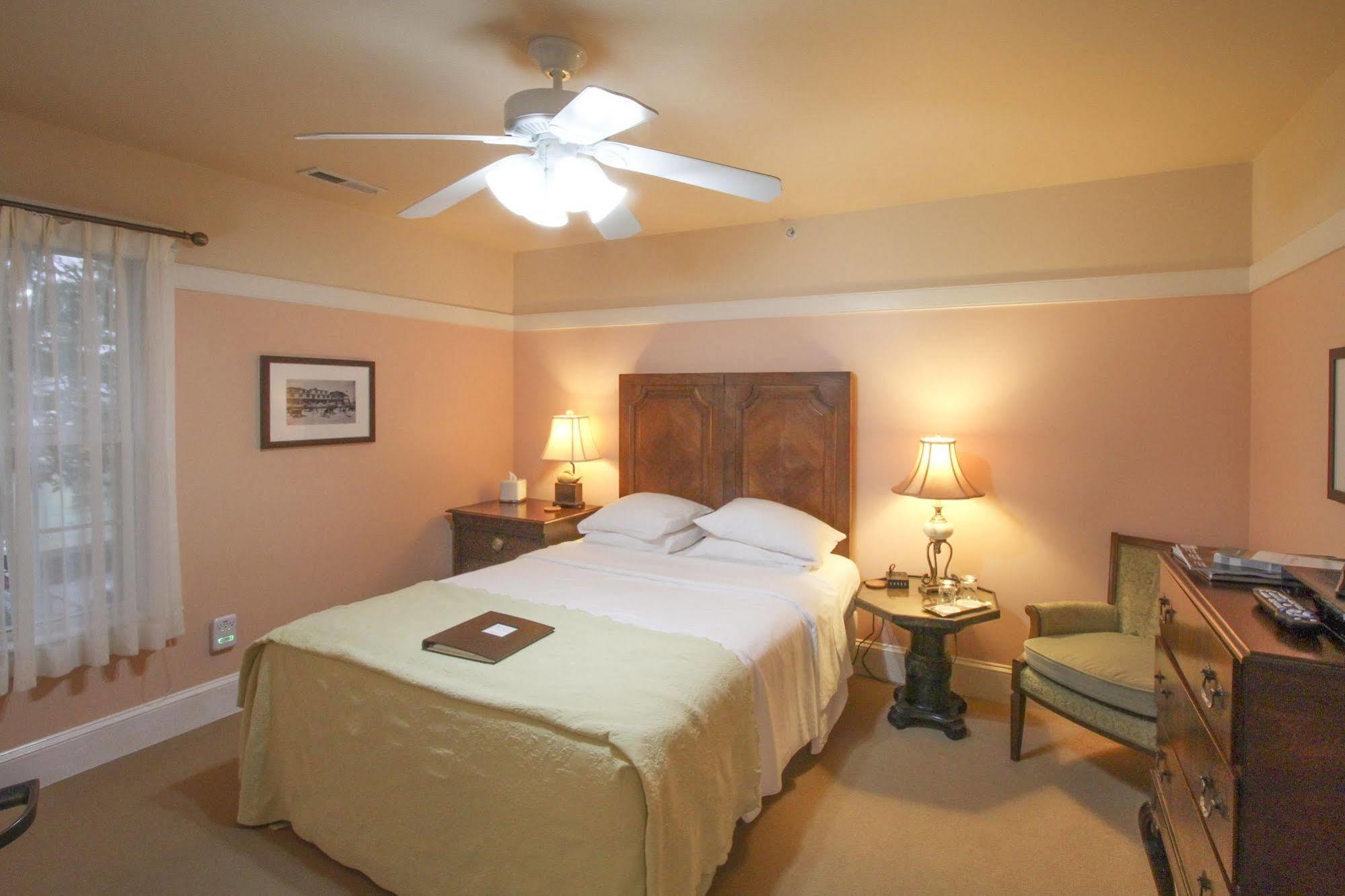 Beach Spa Bed & Breakfast Virginia Beach Exterior foto