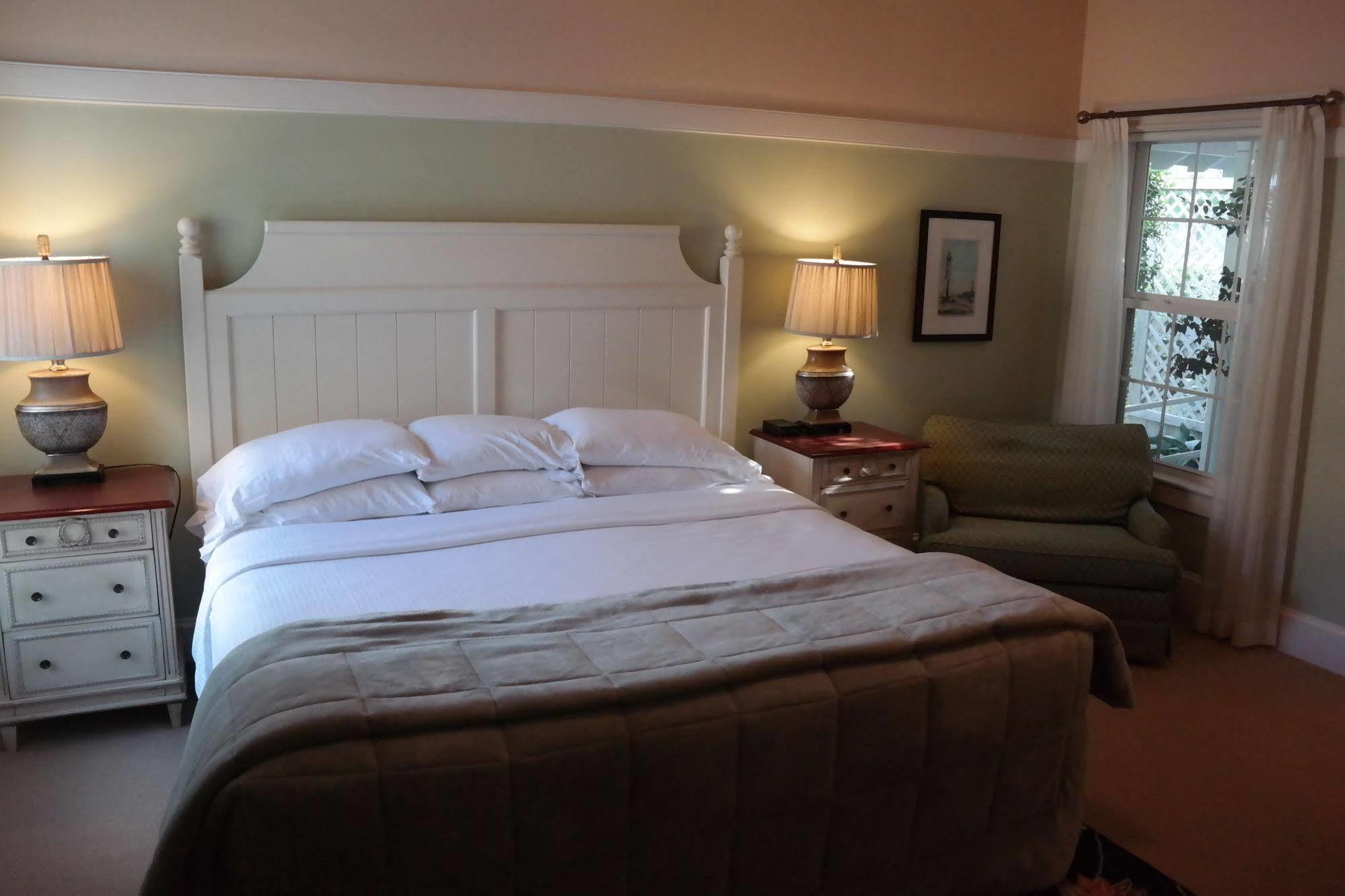 Beach Spa Bed & Breakfast Virginia Beach Exterior foto